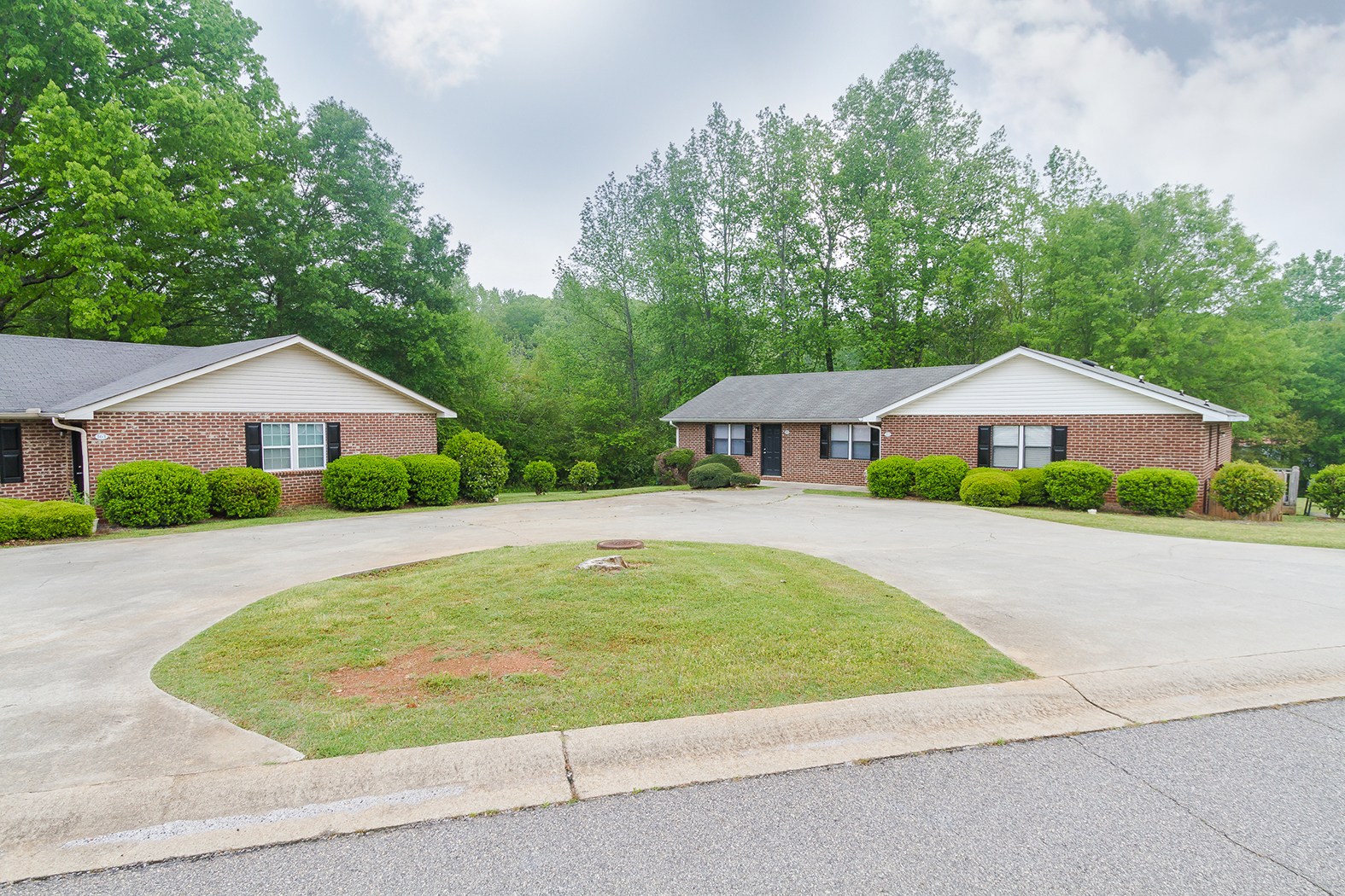 Jackson Place The Multifamily Advisory Group at Cushman & Wakefield